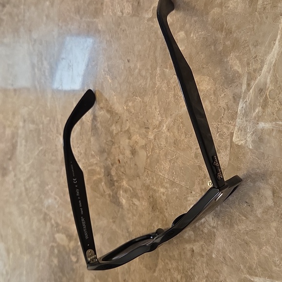 Ray-Ban Black Sunglasses Model 2140 - Picture 2 of 9